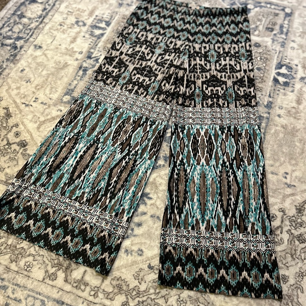 One World Patterned Wide-Leg Pants - Picture 4 of 6